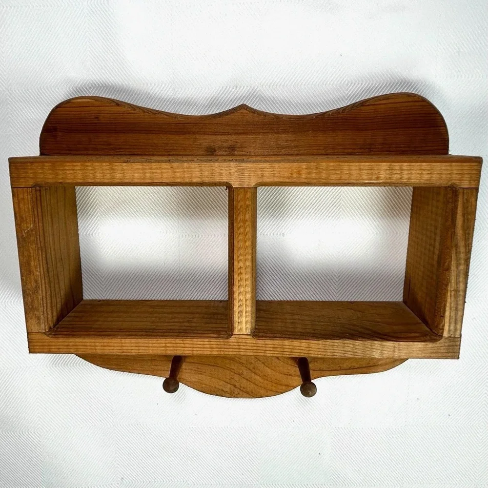 VTG Wood Wall Shelf 2 Cubbies Peg Hooks Rustic Farmhouse Pine 12x10 1980s Retro